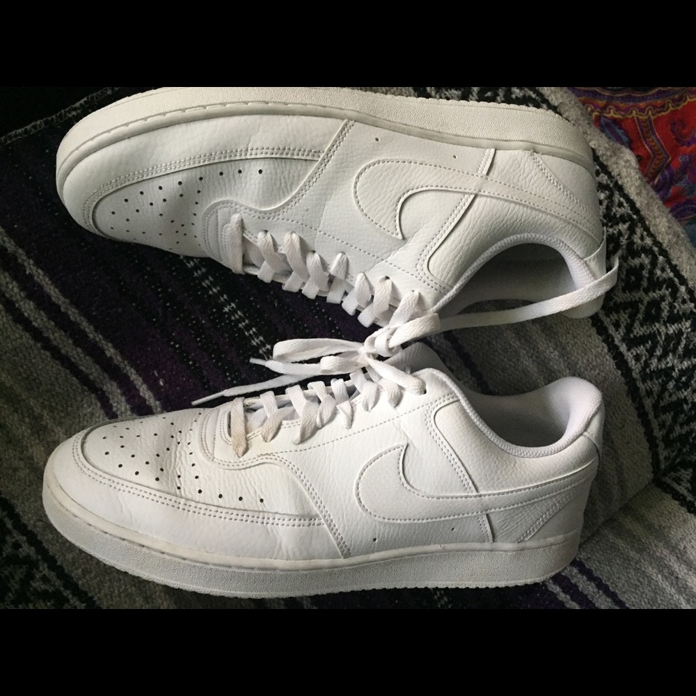 GUC Mens Nike court vision low sneakers 11.5